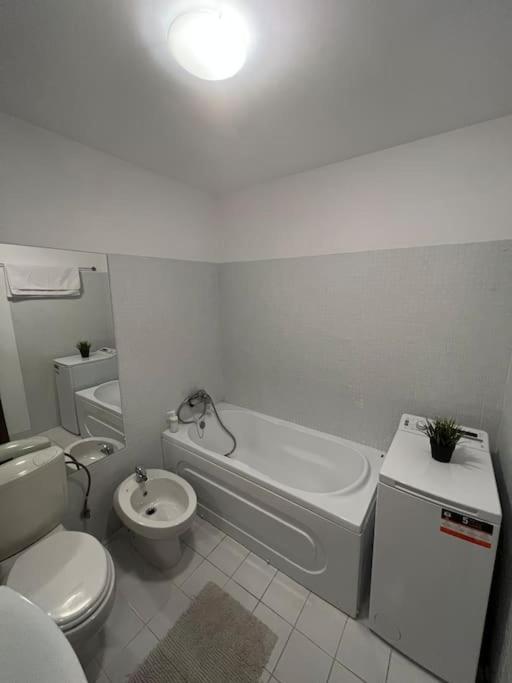Lovely Apartment In Villa In Bükreş Dış mekan fotoğraf