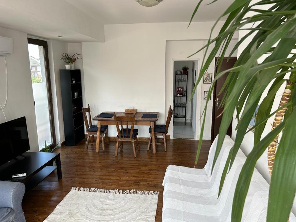 Lovely Apartment In Villa In Bükreş Dış mekan fotoğraf